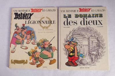 voici deux livres posés sur une table