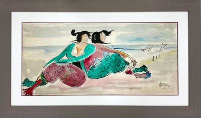 tableau représentant une femme assise sur une plage, avec un bateau en arrière-plan