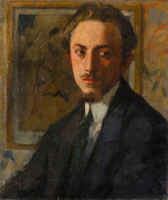 tableau représentant un homme en costume-cravate assis devant un tableau