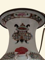 Vase en porcelaine de Canton à décor de jardinières, de bons… (photo 5)