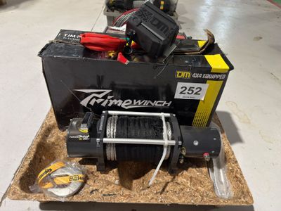 a picture of a box with a winch on top of it