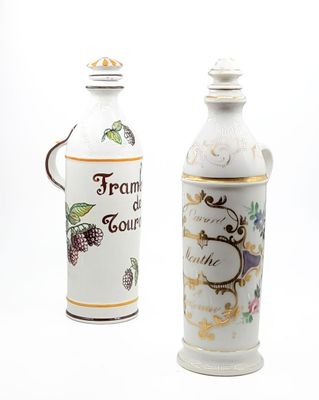 PARIS Bouteille à liqueur de menthe en porcelaine émaillée p…