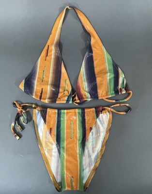 an image of a bikini with a tie around the bottom of it