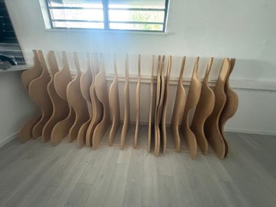 Aménagement de magasin comprenant 10 panneaux muraux rainuré…