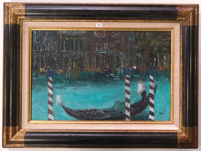 un tableau représentant une gondole, encadré de noir, accroché au mur