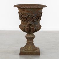 Grand vase de jardin en fonte ou vase Médicis, de style Loui… (photo 6)