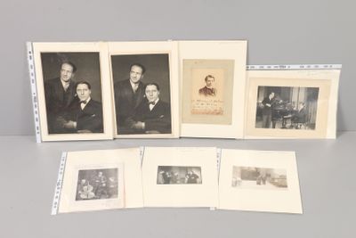 plusieurs vieilles photographies en noir et blanc représentant des hommes en costume-cravate