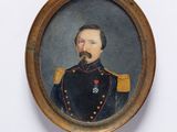 portrait d'un homme en uniforme militaire dans un cadre doré