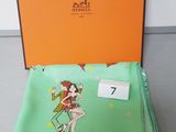hermess paris green scarf with orange box