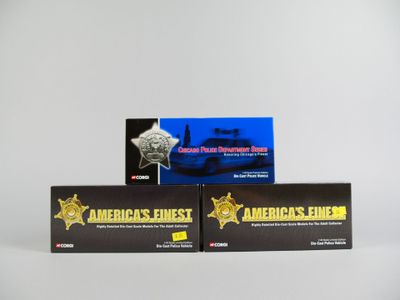 trois paquets de cigarettes « American Finest » sur fond blanc