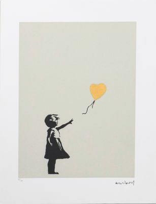 un tableau représentant une petite fille tenant un ballon jaune à la main