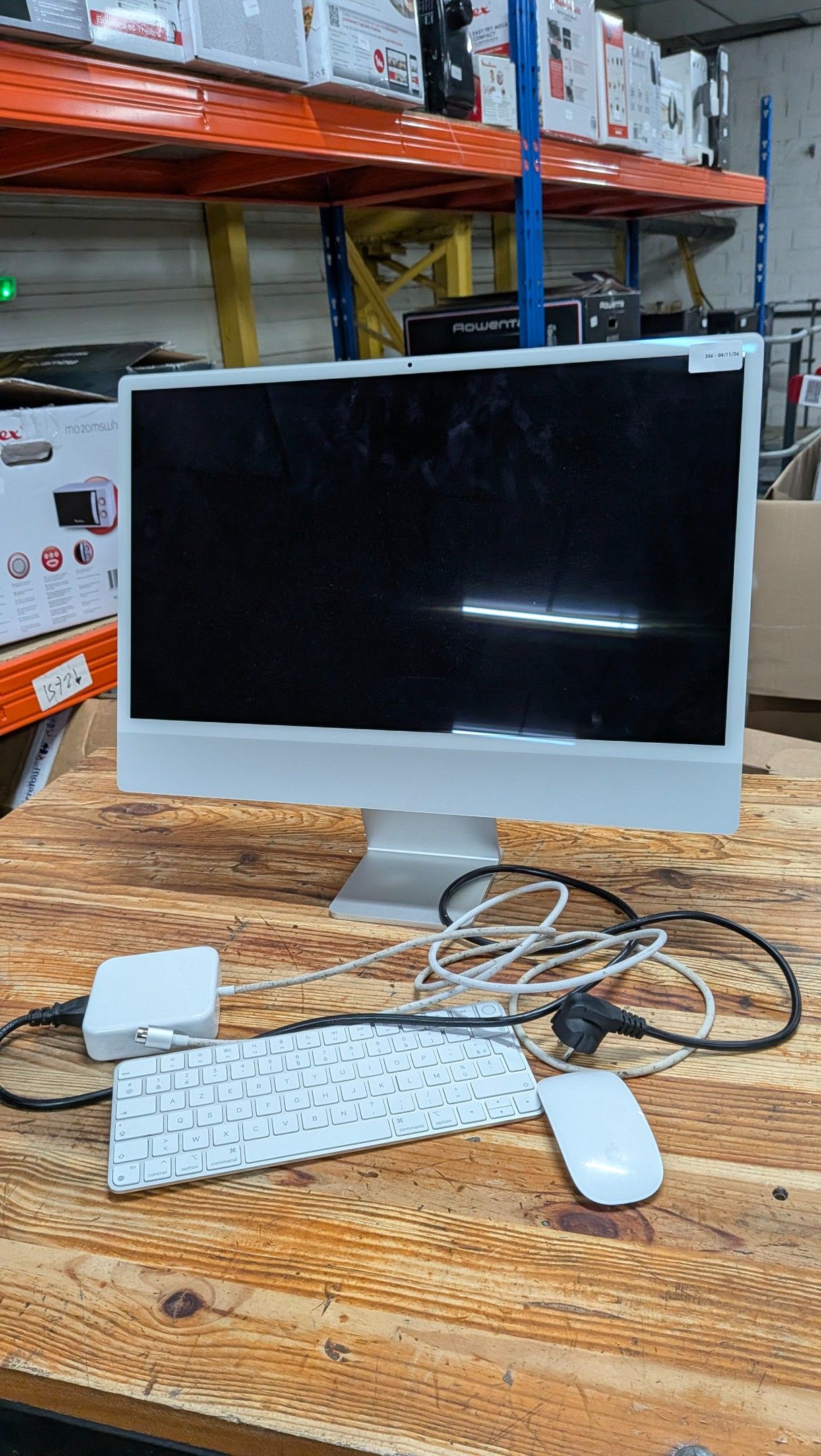 IMAC 24" M1 FONCTIONNEL ET REINITIALISE