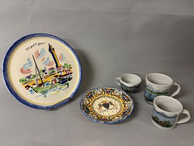 Lot de céramique comprenant : une assiette au marli ajouré R…