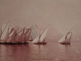 de nombreux voiliers qui naviguent sur l'eau