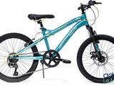une image représentant un vélo bleu sur fond blanc