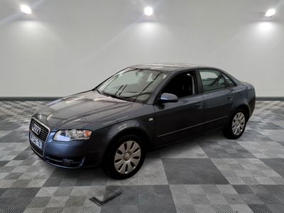 AUDI - A4 1.9 TDI AMBITION - GO - Mise en service: 15/02/200…