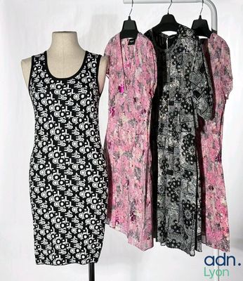 Lot de vêtements de femmes contenant quatre robes - THE KOOP…