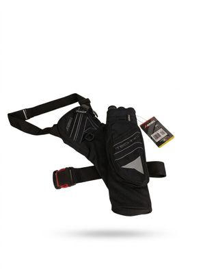 une paire de gants avec une dragonne et une dragonne