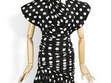 robe à pois noirs et blancs sur un mannequin, un mannequin, un mannequin, un mannequin, un mannequin, un mannequin, un mannequin, un mannequin, un mannequin, un mannequin, un mannequin, un mannequin, un mannequin, un mannequin, un mannequin, un mannequin, un mannequin, un mannequin, un mannequin, un mannequin, un mannequin, un mannequin, un mannequin, un mannequin, un mannequin, un mannequin, un mannequin, un mannequin, un mannequin, un mannequin, un mannequin, un mannequin, un mannequin, un mannequin, un manne