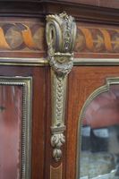 belle vitrine en marqueterie - style Louis XV - avec monture… (photo 3)