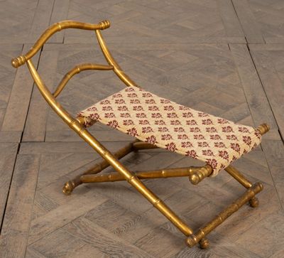 Chaise pliante d'enfant en bois doré à l'imitation du bambou…
