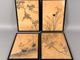 trois tableaux asiatiques encadrés représentant des oiseaux et des fleurs sur fond blanc