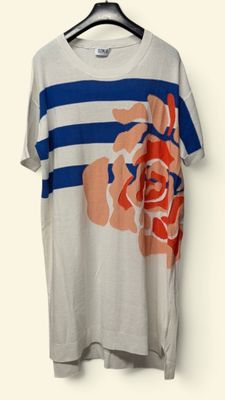 an image of a t - shirt hanging on a hanger