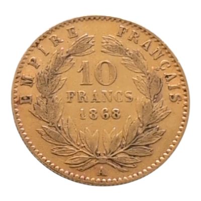 gros plan d'une pièce de monnaie sur une surface blanche avec un fond blanc