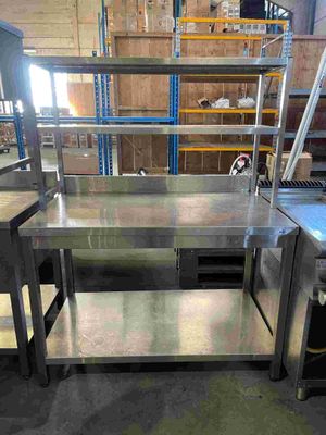 Table inox avec dosseret et étagère du chef - Frais de vente volontair