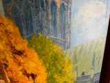 une peinture d'un bâtiment avec une tour d'horloge en arrière-plan