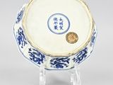 chinese blue and white porcelain bowl on stand with blue flowers