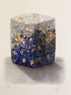 peinture représentant un bloc bleu et blanc orné de feuilles d'or
