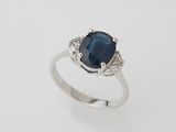 Bague ovale en saphir et diamant