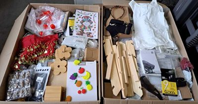 124 / 1 palette de 150 kg de mix (dessous de verre, st…