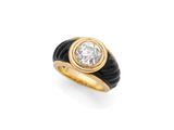 une bague en diamant et émail noir, signée Van Cleef