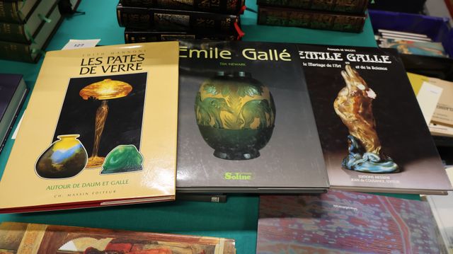 LE TACON : Emile GALLE ou le Mariage de l’art et de la Science.Ti...