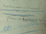 un gros plan d'un morceau de papier sur lequel on a écrit