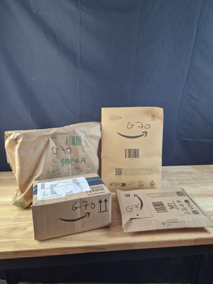 Lot de 4 colis Mystere (Retour Amazon,NPAI, Adresse incomplete, Destoc - Photo 1