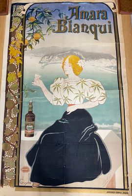 une photo d'une affiche accrochée au mur d'un restaurant