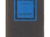 un livre marron avec une couverture bleue