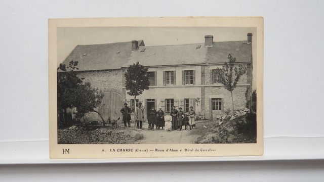 St-Yrieix-les-Bois : La Charse. Route d’Ahun et Hôtel du Carrefou...