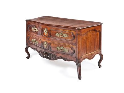 une image d'une commode sur fond blanc
