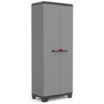 une armoire grise surmontée d'une poignée rouge