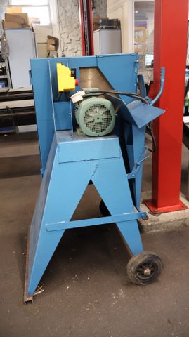 Scie circulaire GAUBERT Type n°4, moteur 380V 4 cv, Lame 600mm, 1...