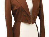 une veste marron sur le torse d'un mannequin blanc