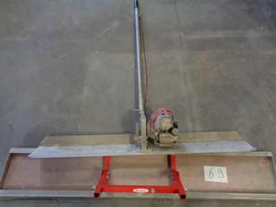 a floor mop that is on the floor in a room