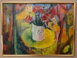 une peinture de fleurs dans un vase sur une table