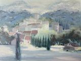 une peinture à l'huile représentant un village de montagne avec un arbre au premier plan