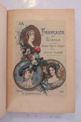 un livre ouvert sur lequel figure l'image d'une femme et d'un homme