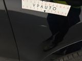 a sticker on the side of a car that says vauto